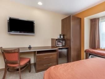 Microtel Inn & Suites By Wyndham Verona Phòng bức ảnh