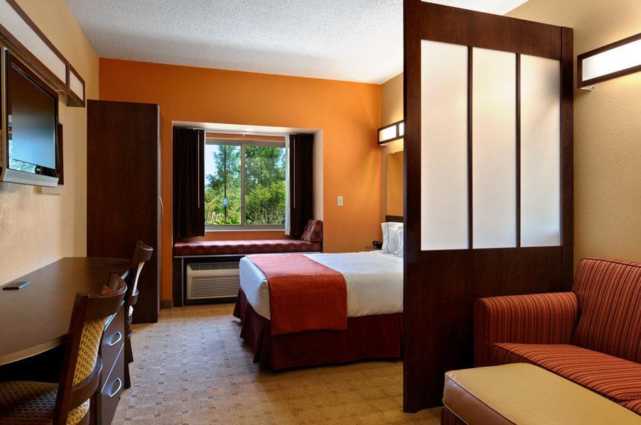 Microtel Inn & Suites By Wyndham Verona Ngoại thất bức ảnh